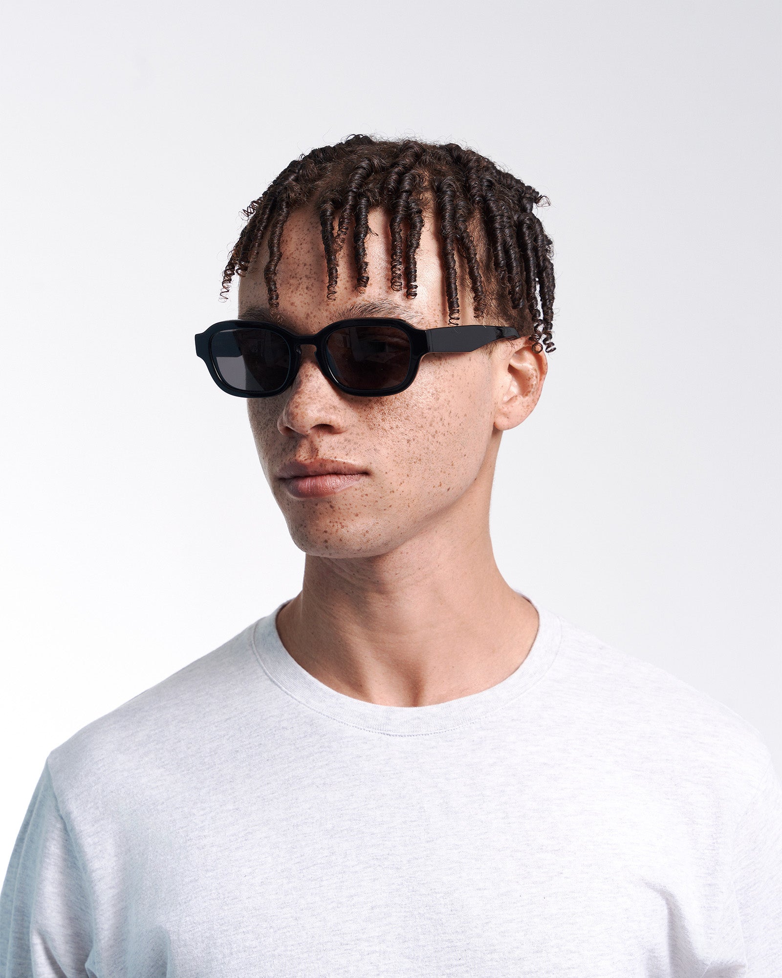 Sunglass 01 - Deep Black Solid - Black