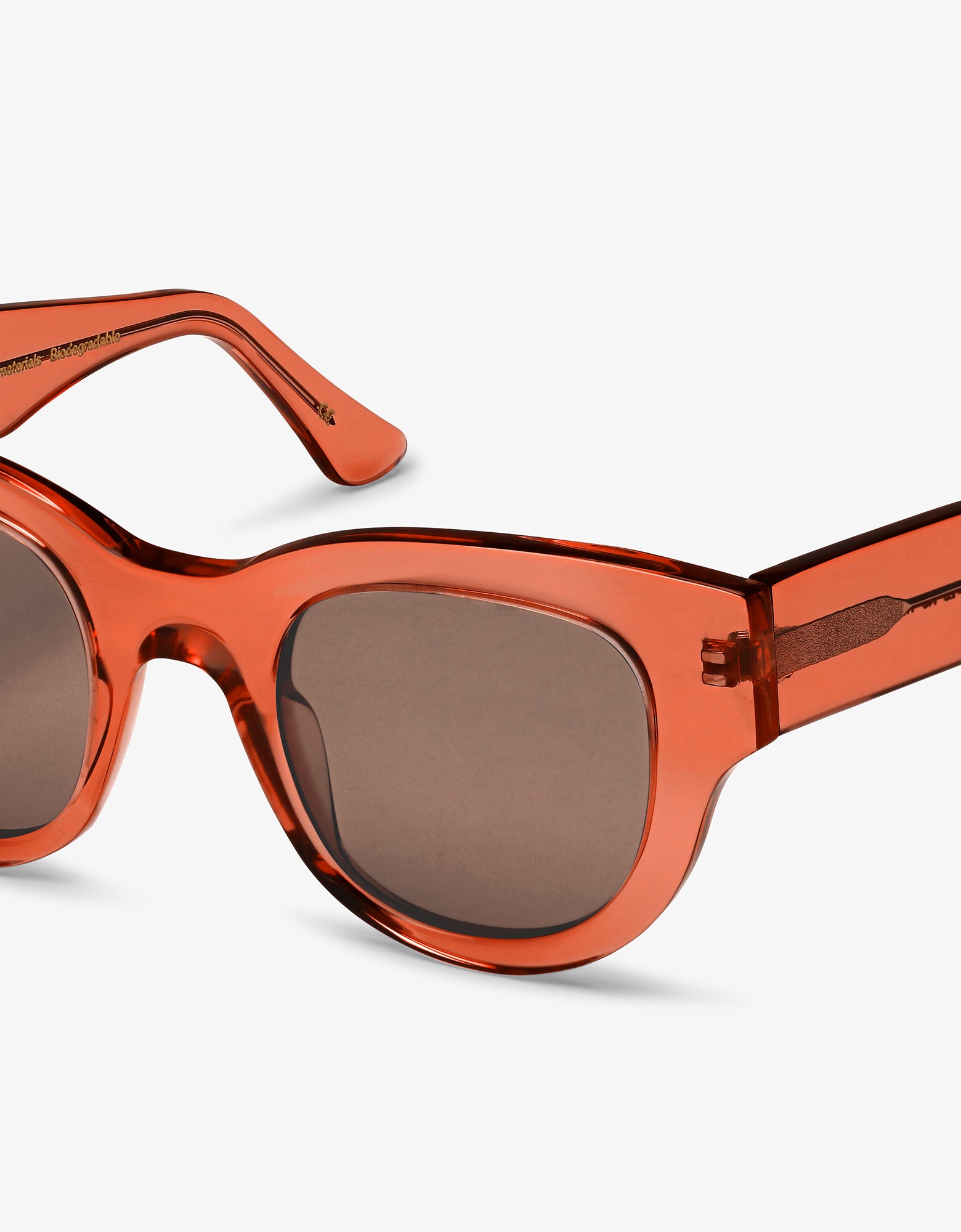 Sunglass 06 - Dark Amber - Brown